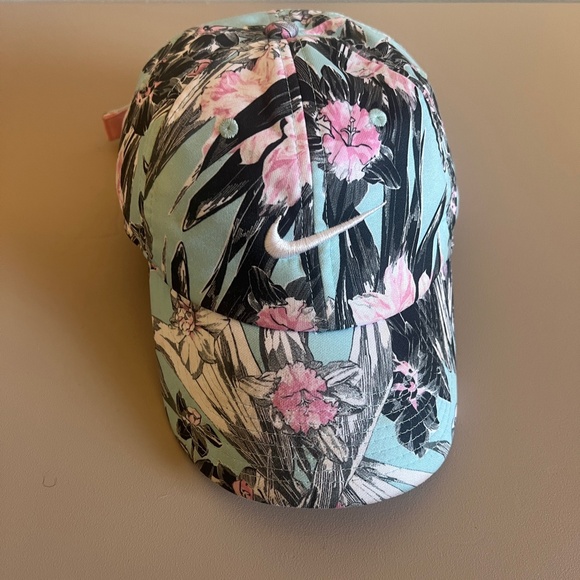 Nike Heritage 86 Floral Cap - Picture 2 of 13